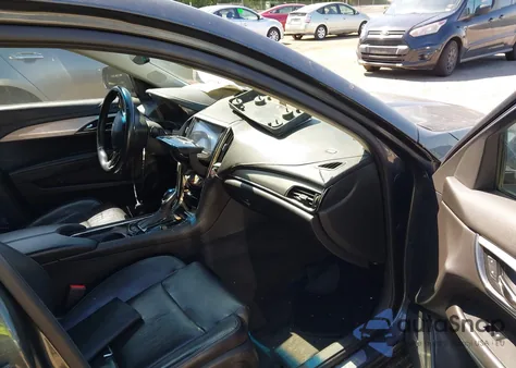 2015 Cadillac Ats Luxury z USA, uszkodzony, nr VIN 1G6AB5RA9F0114789